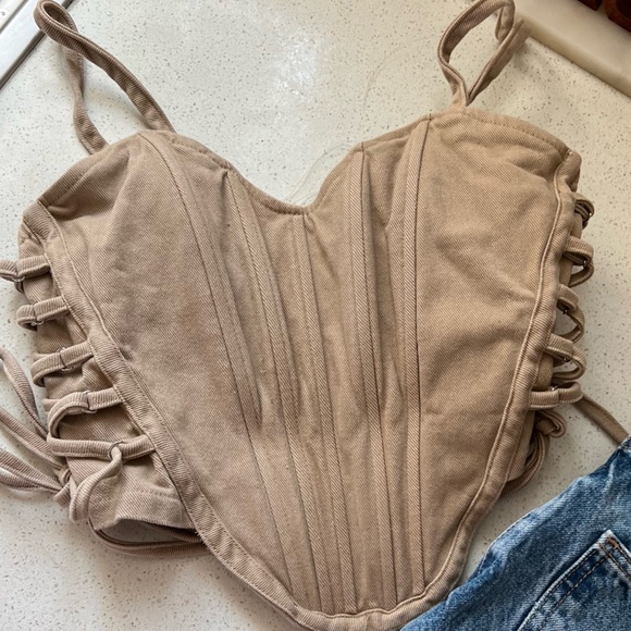 Top - Picture 4 of 5